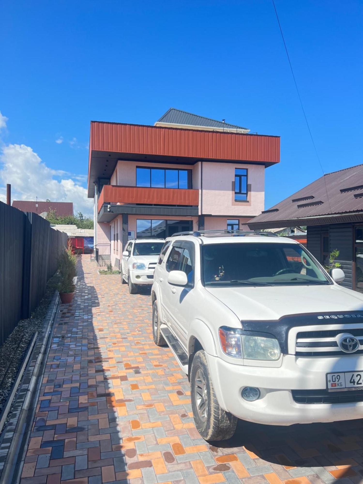 Mongu Hotel Karakol Buitenkant foto